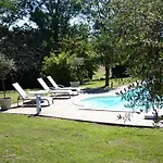 La Bomba Is A Stunning In Glorious Countryside With Private Pool Villa Saint-Paulet