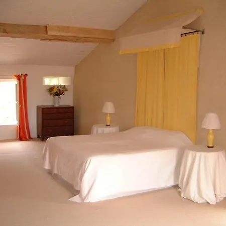 La Bomba Is A Stunning Farmhouse In Glorious Countryside With Private Pool * Saint-Paulet