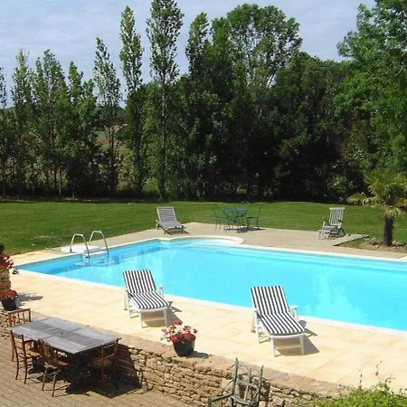 فيلة La Bomba Is A Stunning Farmhouse In Glorious Countryside With Private Pool