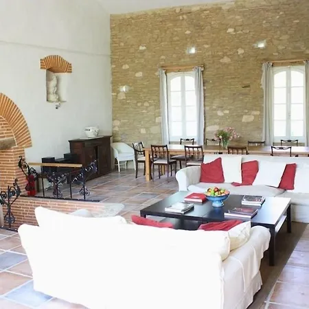 Villa La Bomba Is A Stunning In Glorious Countryside With Private Pool Saint-Paulet
