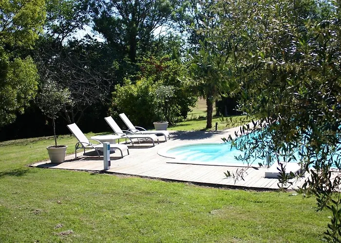 La Bomba Is A Stunning Farmhouse In Glorious Countryside With Private Pool فيلة Saint-Paulet