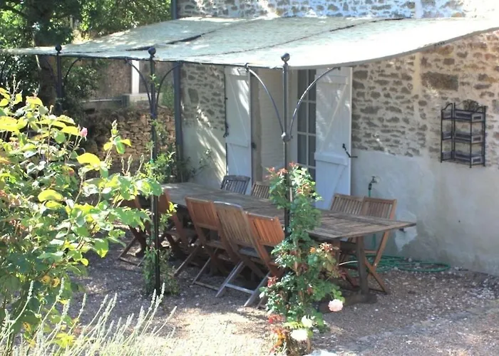فيلة La Bomba Is A Stunning Farmhouse In Glorious Countryside With Private Pool