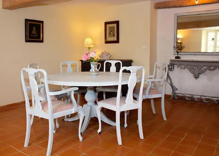 La Bomba Is A Stunning Farmhouse In Glorious Countryside With Private Pool فيلة *