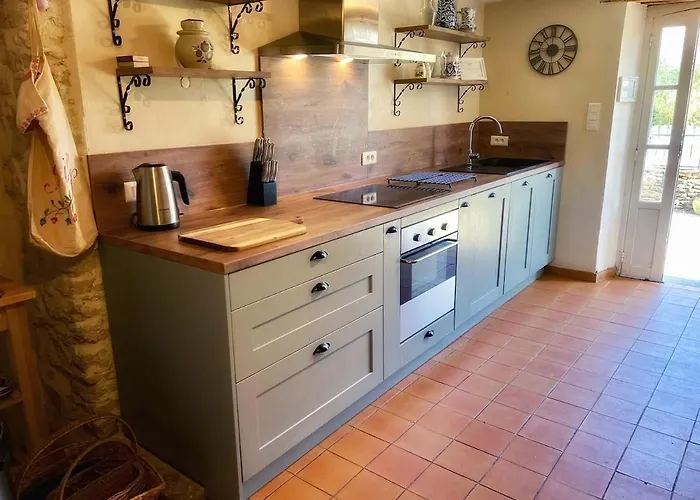 La Bomba Is A Stunning Farmhouse In Glorious Countryside With Private Pool